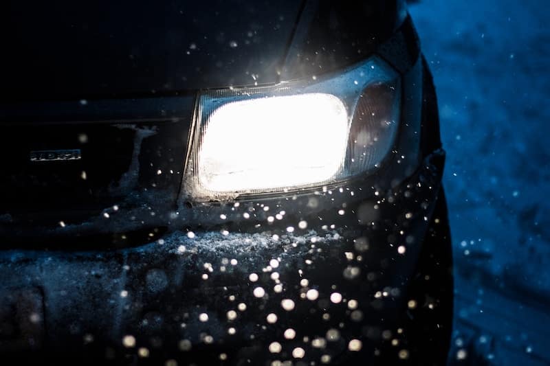 Does Your Car Need to Clear of Ice and Snow Before Driving in MA?
